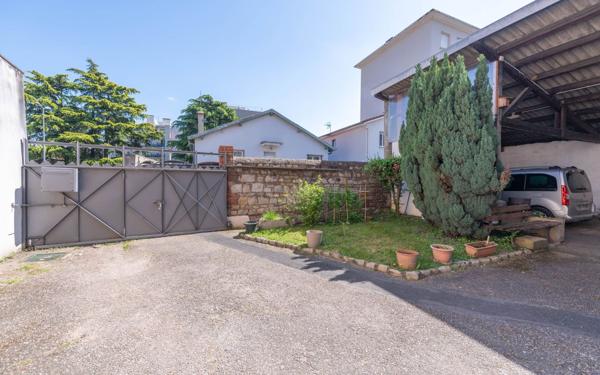Maison à vendre    4 pièces •  Saint-Chamond