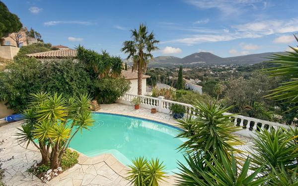 Maison à vendre    5 pièces •  Le Plan-de-la-Tour