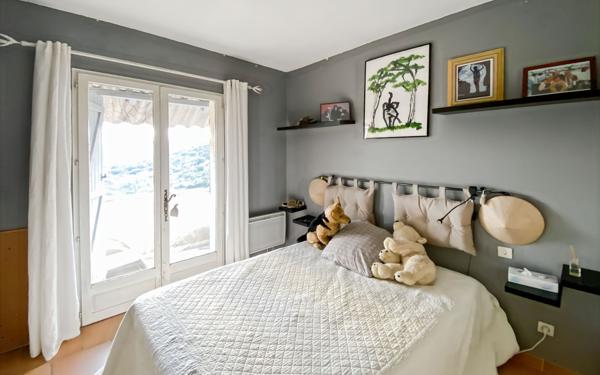 Maison à vendre    5 pièces •  Le Plan-de-la-Tour