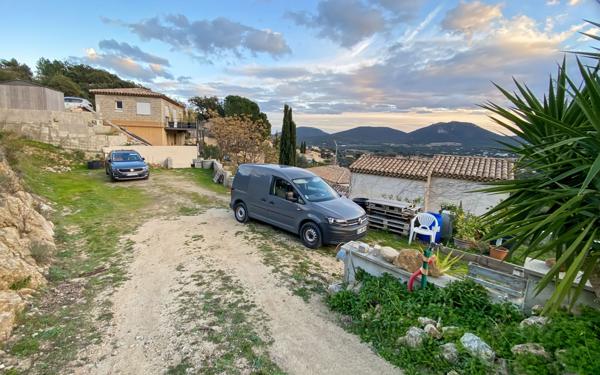 Maison à vendre    5 pièces •  Le Plan-de-la-Tour