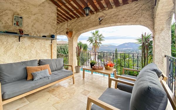 Maison à vendre    5 pièces •  Le Plan-de-la-Tour