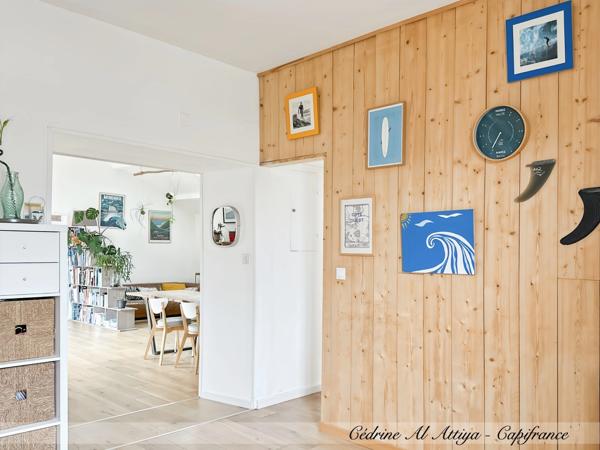 Maison à vendre à La Rochelle, 135 m² de plain-pied, avec jardin, garage et cave.