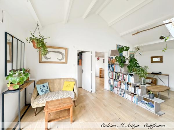Maison à vendre à La Rochelle, 135 m² de plain-pied, avec jardin, garage et cave.