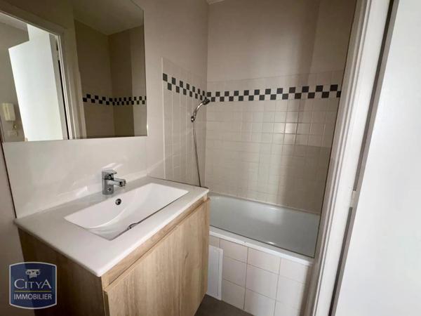 Appartement à louer 2 pièces 65m² Lille (59000)