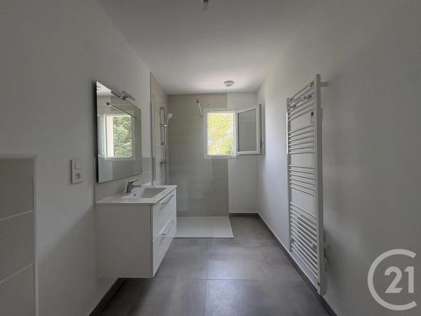Maison à vendre  4 pièces - 91,57 m 2   UCHAUD  - 30