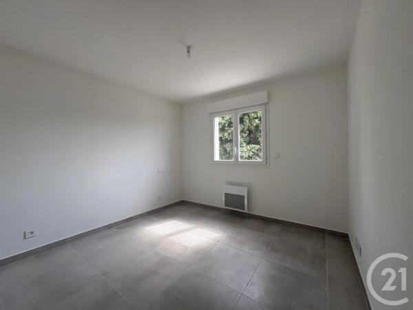 Maison à vendre  4 pièces - 91,57 m 2   UCHAUD  - 30