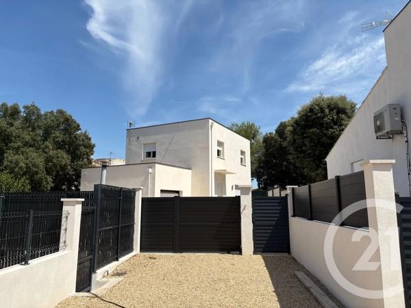 Maison à vendre  4 pièces - 91,57 m 2   UCHAUD  - 30