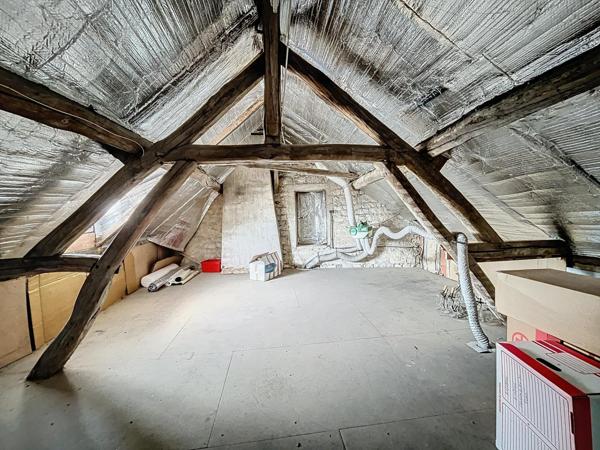 MAISON DE VILLE TRADITIONNELLE