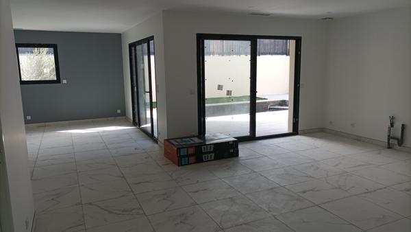 Narbonne (11100) villa neuve plain pied avec piscine