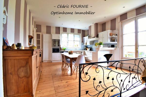 Maison de maître d’exception – Élégance, volumes et art de vivre à moins de 40 minutes de la métropole Lilloise.