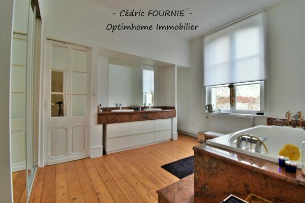 Maison de maître d’exception – Élégance, volumes et art de vivre à moins de 40 minutes de la métropole Lilloise.