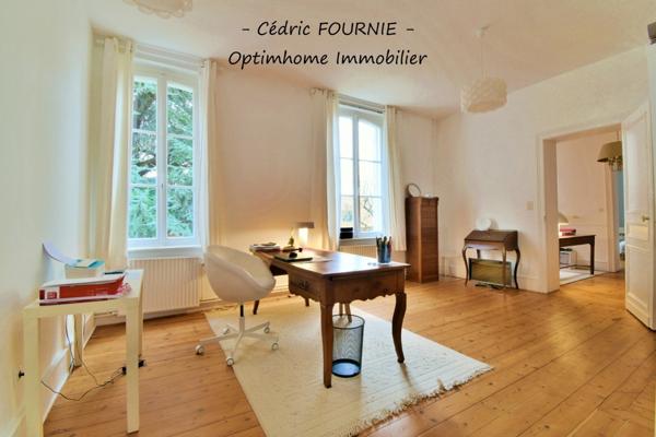 Maison de maître d’exception – Élégance, volumes et art de vivre à moins de 40 minutes de la métropole Lilloise.