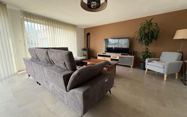 Maison à vendre    4 pièces •  Ploudalmézeau