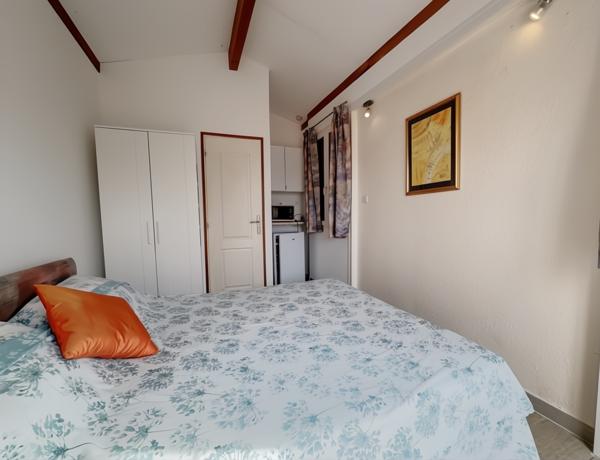 Vidauban (83550) Villa de plain-pied avec studio indépendant, piscine et vue panoramique