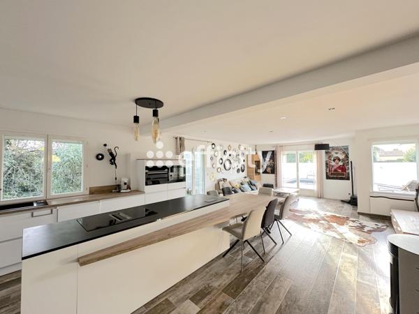 Maison 5 pièces - 160 m²