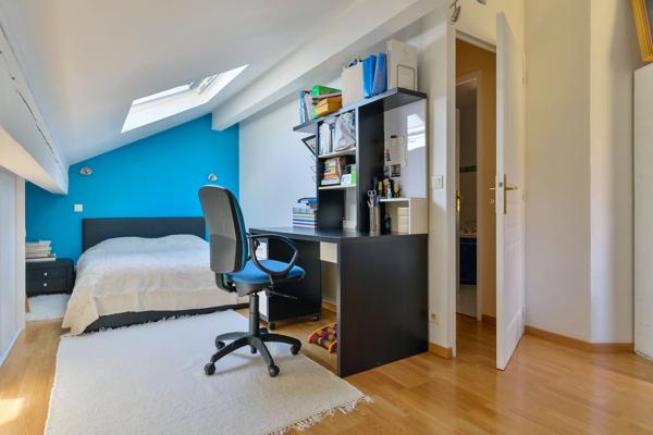 Caluire-et-Cuire – Crépieux - Maison familiale - Terrain de 958 m² - 3 Chambres (4 chambres possible)