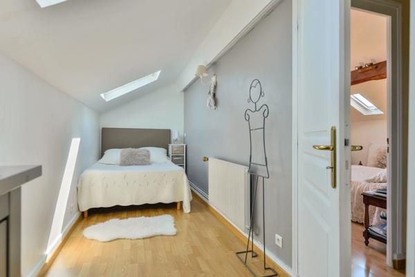 Caluire-et-Cuire – Crépieux - Maison familiale - Terrain de 958 m² - 3 Chambres (4 chambres possible)