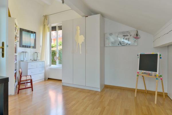 Caluire-et-Cuire – Crépieux - Maison familiale - Terrain de 958 m² - 3 Chambres (4 chambres possible)