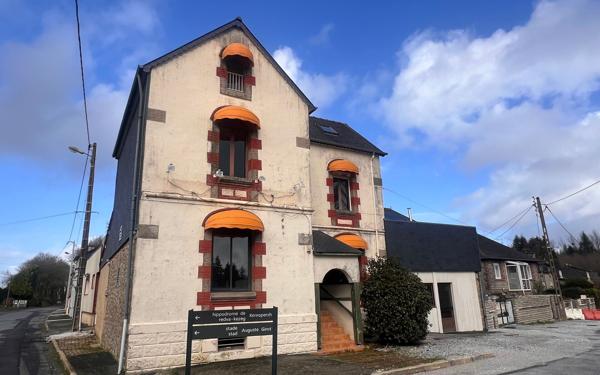 Maison à vendre    7 pièces • 267 m2 Rostrenen