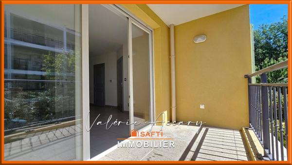 Brignoles : Appartement T2 de 37 m² dans résidence sécurisée récente avec place de stationnement et garage fermé de 13 m².