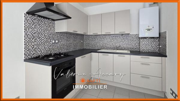 Brignoles : Appartement T2 de 37 m² dans résidence sécurisée récente avec place de stationnement et garage fermé de 13 m².