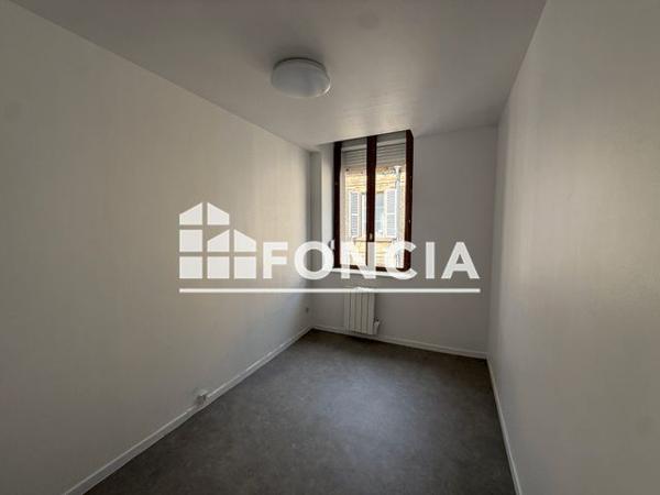 Location Appartement 2 pièces 27.48 m² - 9 RUE BOURBON Charleville-mezieres 08000