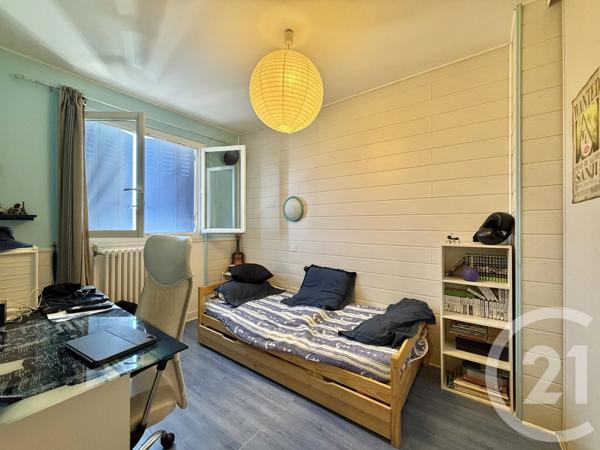 Maison à vendre  4 pièces - 92,24 m 2   YZEURE  - 03