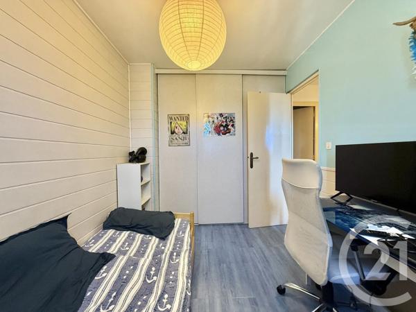 Maison à vendre  4 pièces - 92,24 m 2   YZEURE  - 03