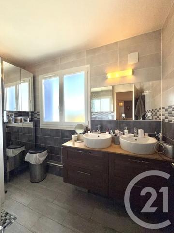 Maison à vendre  4 pièces - 92,24 m 2   YZEURE  - 03