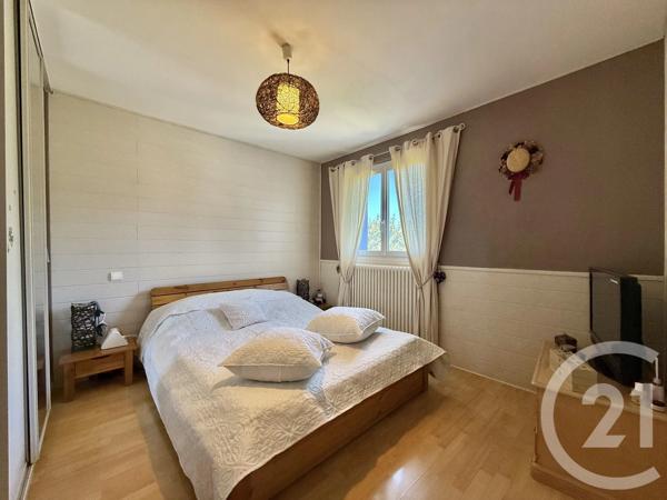 Maison à vendre  4 pièces - 92,24 m 2   YZEURE  - 03