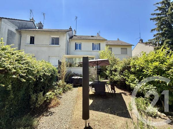 Maison à vendre  4 pièces - 92,24 m 2   YZEURE  - 03