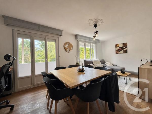 Maison à vendre  4 pièces - 92,24 m 2   YZEURE  - 03