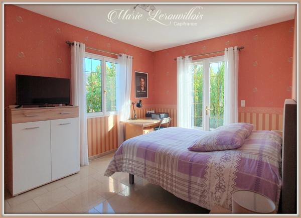 Maison à vendre 7 pièces SAINTE SAVINE (10)