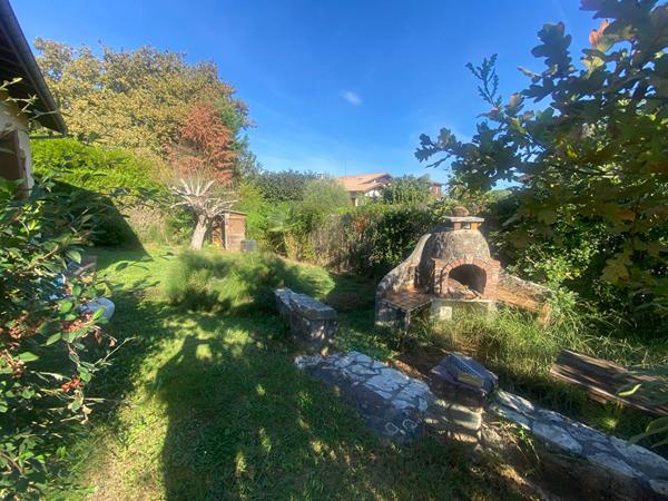Maison rénovée de type 3 avec jardin à Tosse ? à 10 km des plages