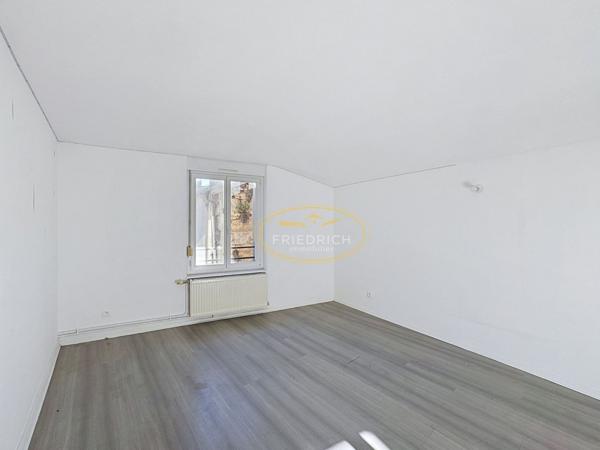Appartement à Commercy - 4 pièces - 82 m2 - En plein centre- Commercy