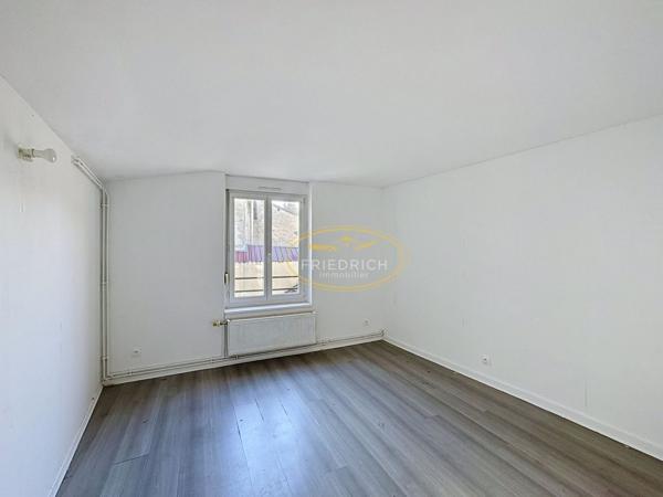 Appartement à Commercy - 4 pièces - 82 m2 - En plein centre- Commercy