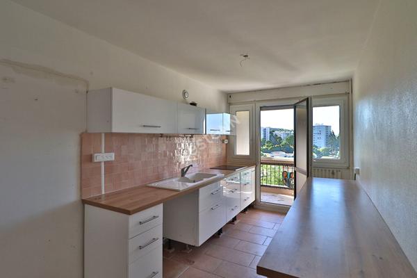 Appartement T5 - Lumineux et bien agencé - Francheville Le Bas - proche commodités