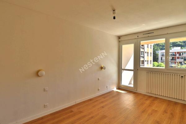 Appartement T5 - Lumineux et bien agencé - Francheville Le Bas - proche commodités