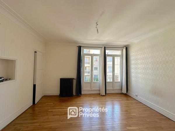 Maison T7 ( 5 ch ) 162 m2 avec garage, terrasse et cave