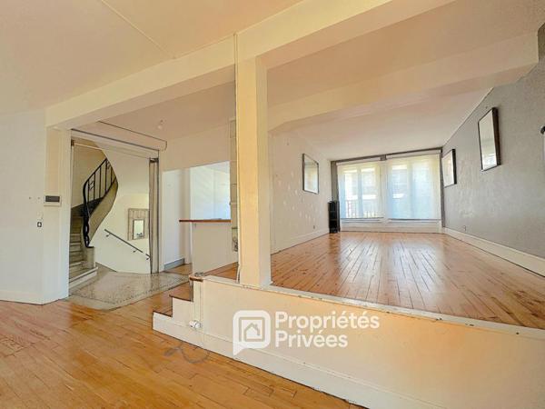 Maison T7 ( 5 ch ) 162 m2 avec garage, terrasse et cave