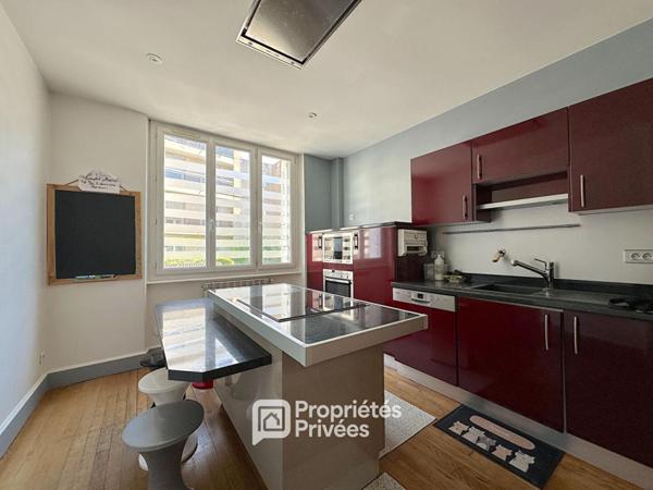 Maison T7 ( 5 ch ) 162 m2 avec garage, terrasse et cave
