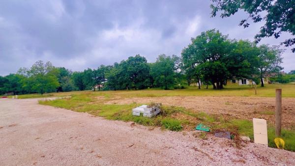 Terrain Constructible et Viabilisé de 1 643,00 m² à vendre proche de FRONTON (31)