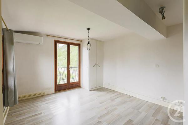 Appartement F3 à vendre  3 pièces - 55,46 m 2   VARCES ALLIERES ET RISSET  - 38