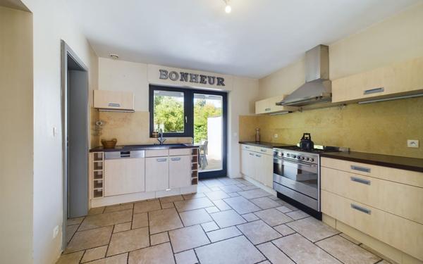 Maison à vendre    7 pièces • 219,69 m2 Berstett