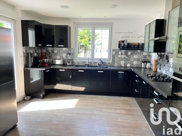 Maison à vendre 9 pièces 236 m² L'Île-d'Olonne