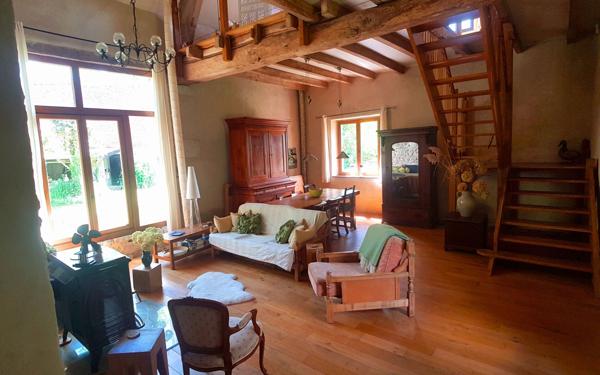 Maison à vendre    6 pièces •  Selles-sur-Cher