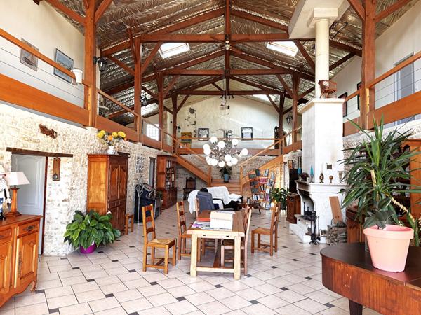 Maison Tonnay Charente 6 pièce(s) 470 m2