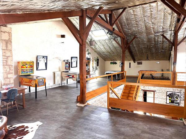 Maison Tonnay Charente 6 pièce(s) 470 m2