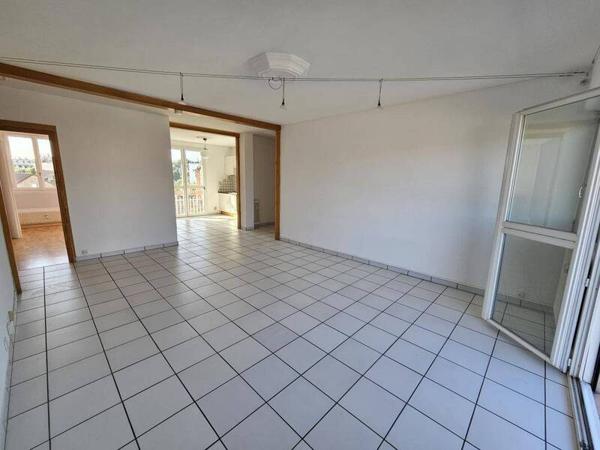 Appartement 4 pièces                                        - 42600 Montbrison Réf : 12102