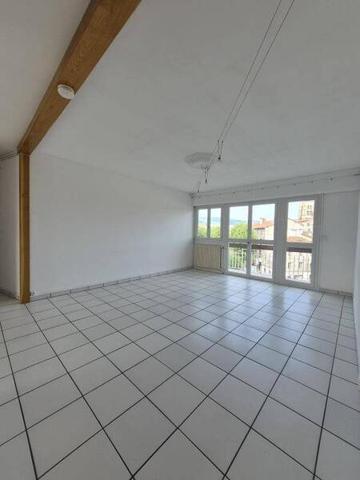 Appartement 4 pièces                                        - 42600 Montbrison Réf : 12102